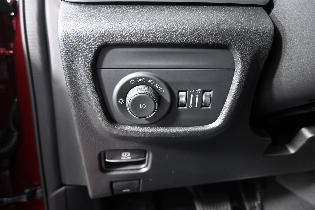 New 2025 Jeep Grand Cherokee Limited w/ Trailer Tow Package image 24