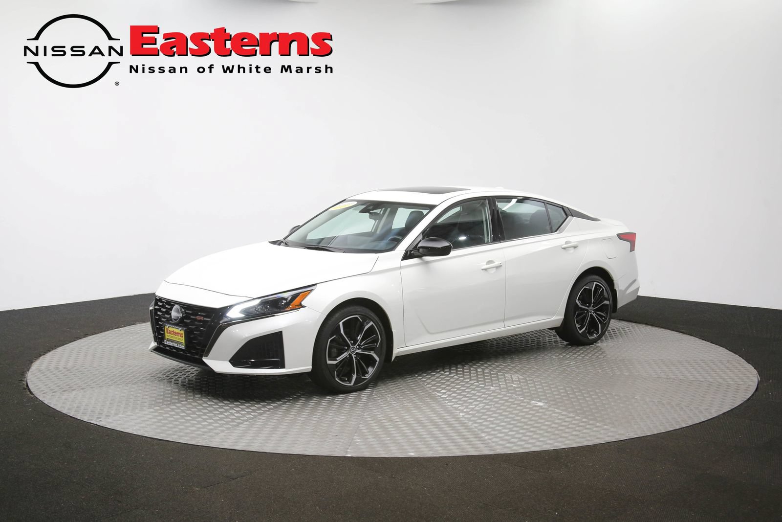 Used 2023 Nissan Altima 2.5 SR w/ SR Premium Package AWD/4WD image 56