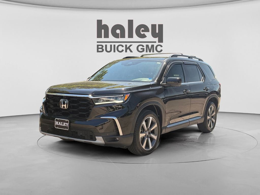 Used 2025 Honda Pilot Elite