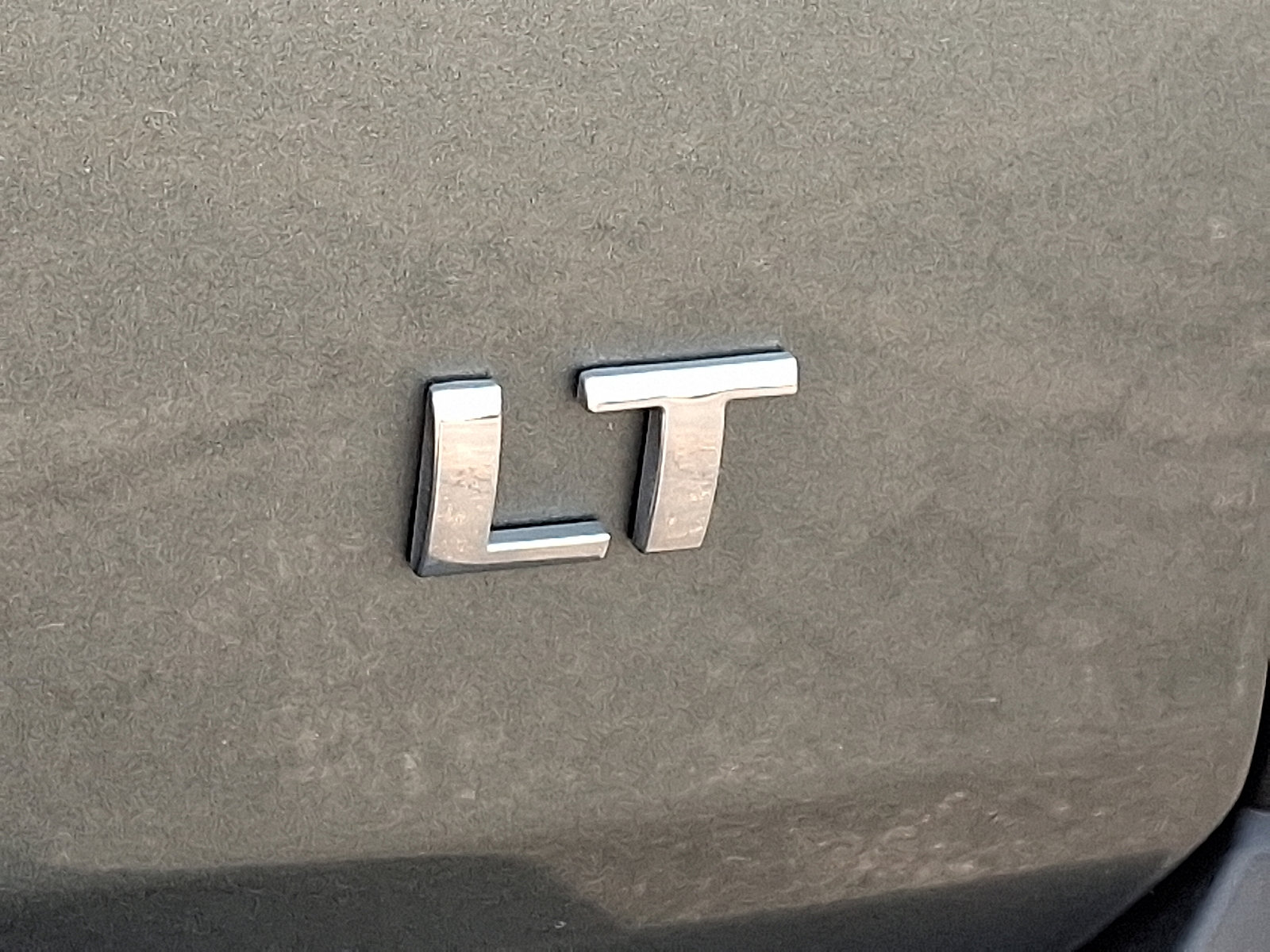 Used 2023 Chevrolet Traverse LT w/ LPO, Floor Liner Package image 33