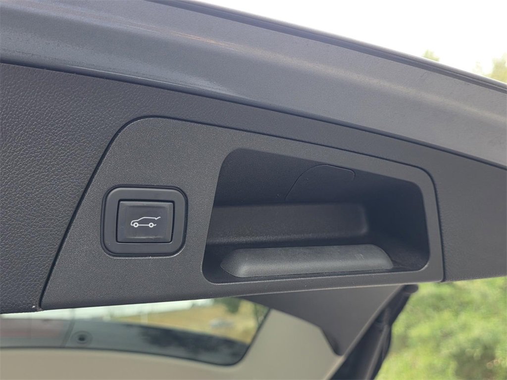 Used 2020 Buick Envision Essence image 15