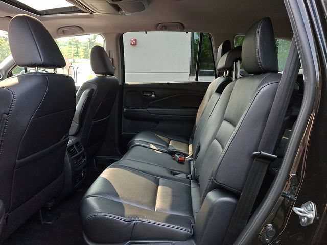 Certified 2019 Honda Pilot Touring image 10
