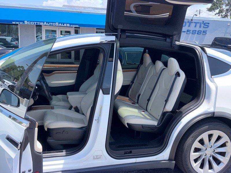 Used 2021 Tesla Model X Long Range AWD/4WD image 6