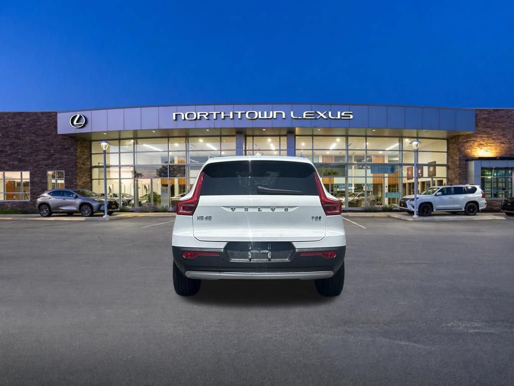 Used 2019 Volvo XC40 T5 Momentum AWD/4WD image 21