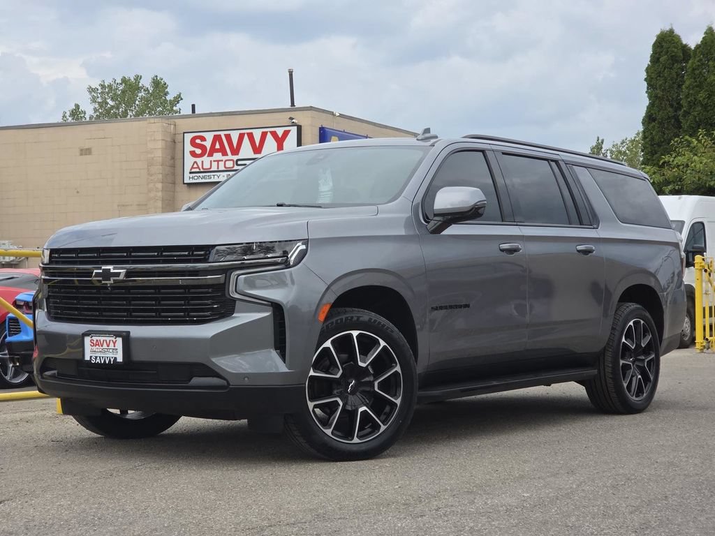 Used 2021 Chevrolet Suburban RST w/ Luxury Package AWD/4WD image 2