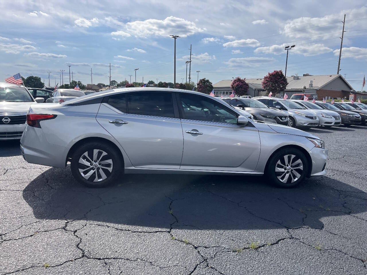 Used 2019 Nissan Altima 2.5 S FWD image 5