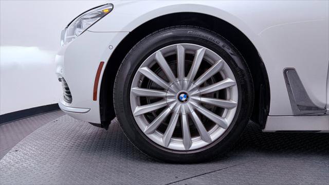 Used 2020 BMW 740i w/ Cold Weather Package RWD image 35