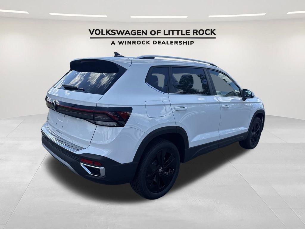 New 2025 Volkswagen Taos SE image 5