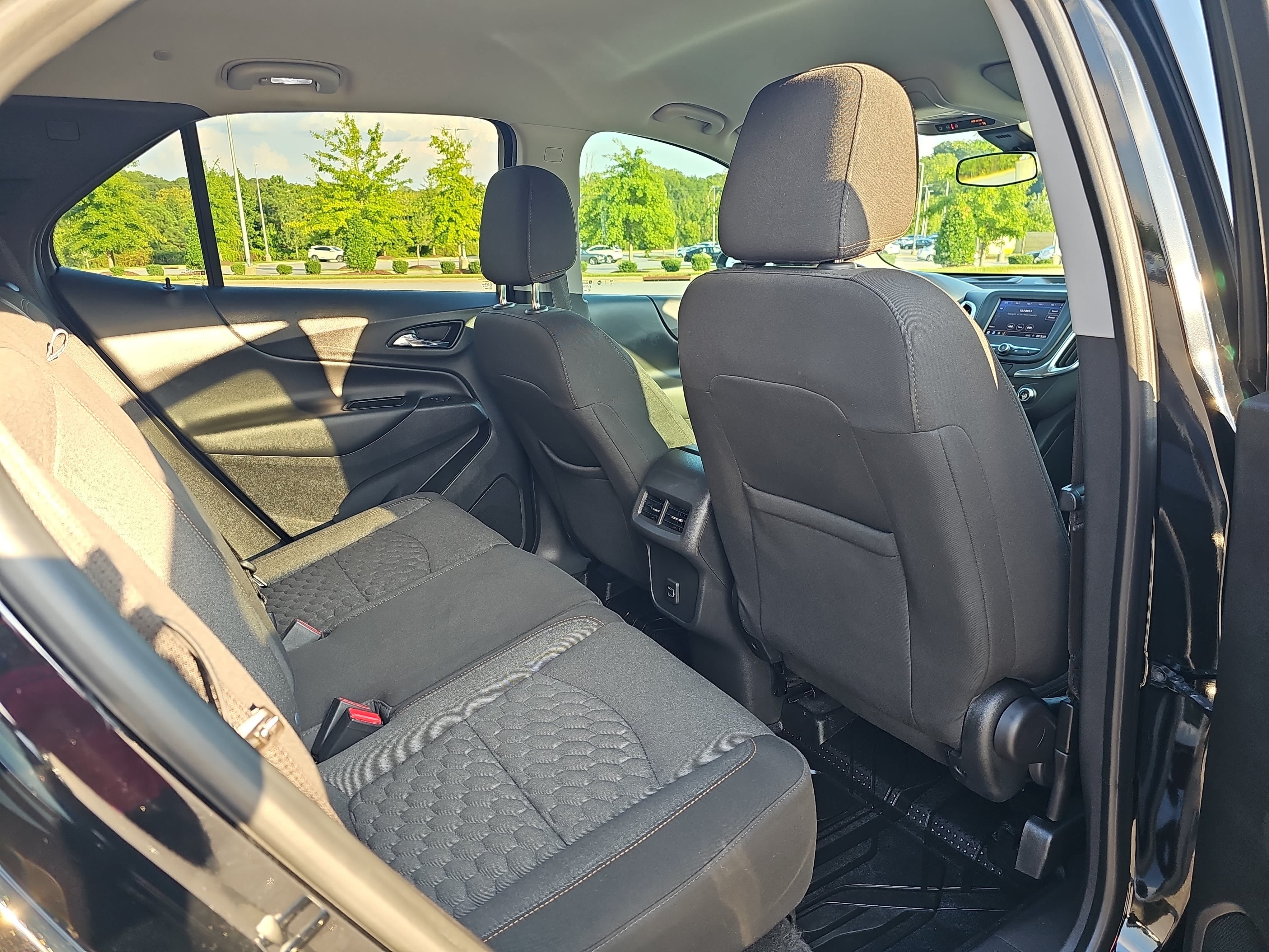 Used 2020 Chevrolet Equinox LT FWD image 11