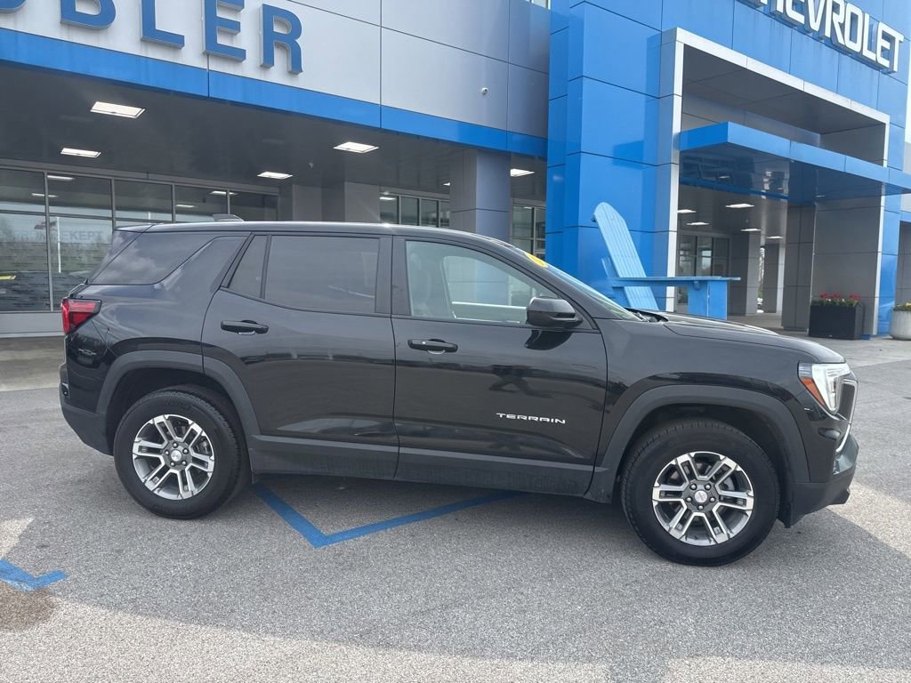 Used 2025 GMC Terrain Elevation image 29