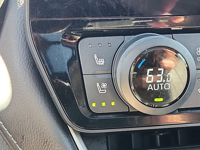 Used 2024 Toyota Grand Highlander Limited image 13