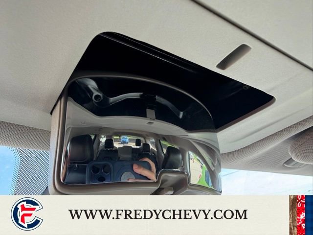 Used 2023 Chrysler Pacifica Touring-L image 31