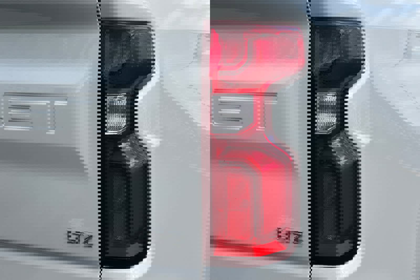 Used 2021 Chevrolet Silverado 1500 LTZ w/ Technology Package image 27