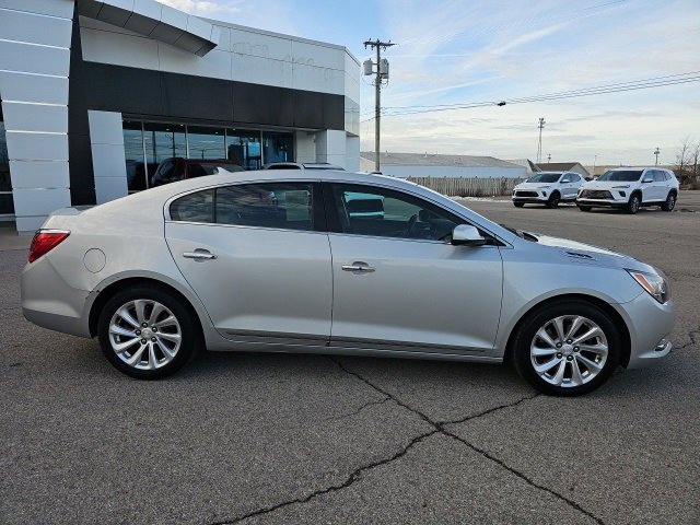Used 2014 Buick LaCrosse Base image 25