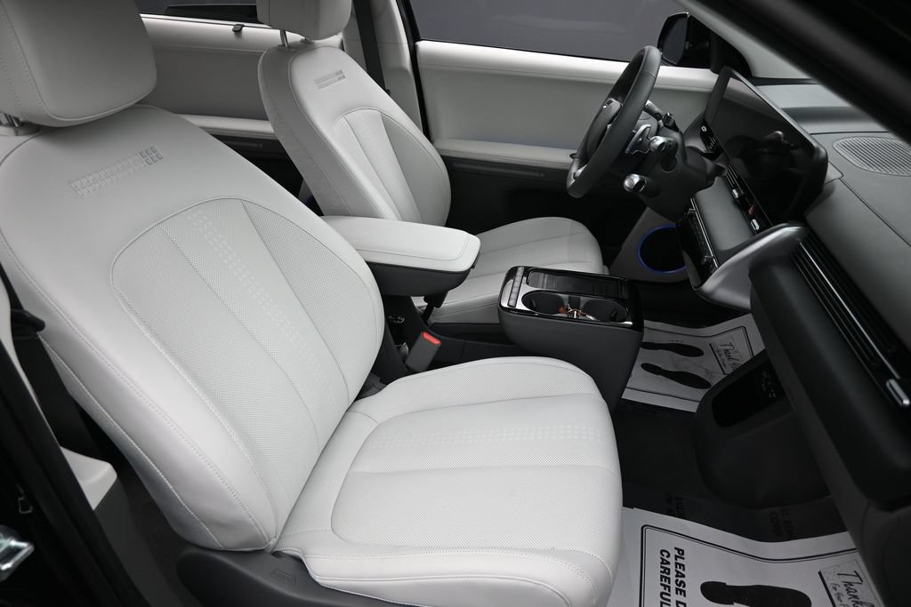 Used 2025 Hyundai Ioniq 5 Limited RWD image 37