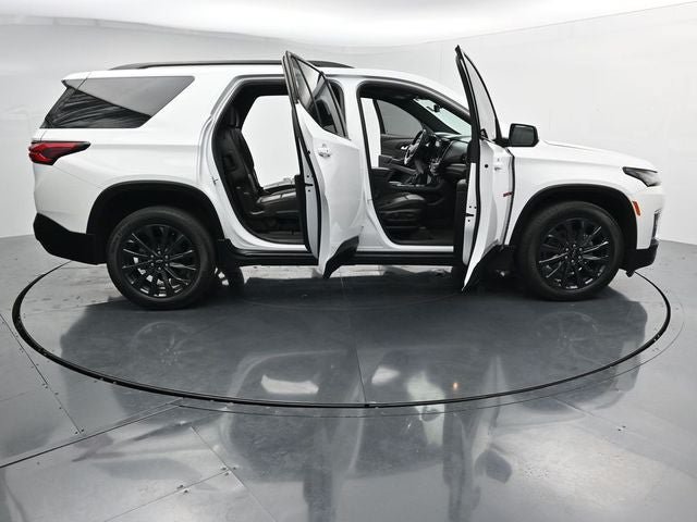 Used 2022 Chevrolet Traverse RS AWD/4WD image 39