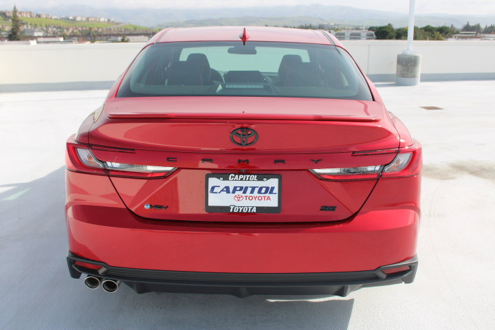 New 2026 Toyota Camry SE image 4