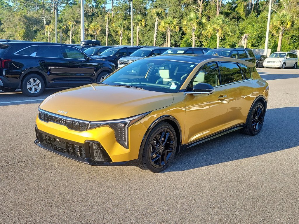 New 2026 Kia K4 GT-Line Turbo FWD image 2