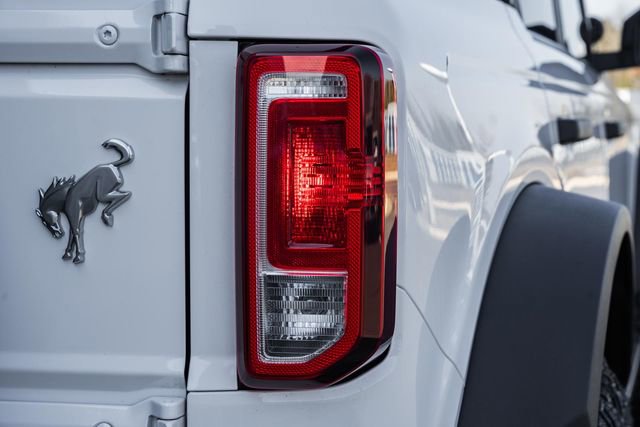 Used 2021 Ford Bronco Big Bend w/ Sasquatch Package image 8