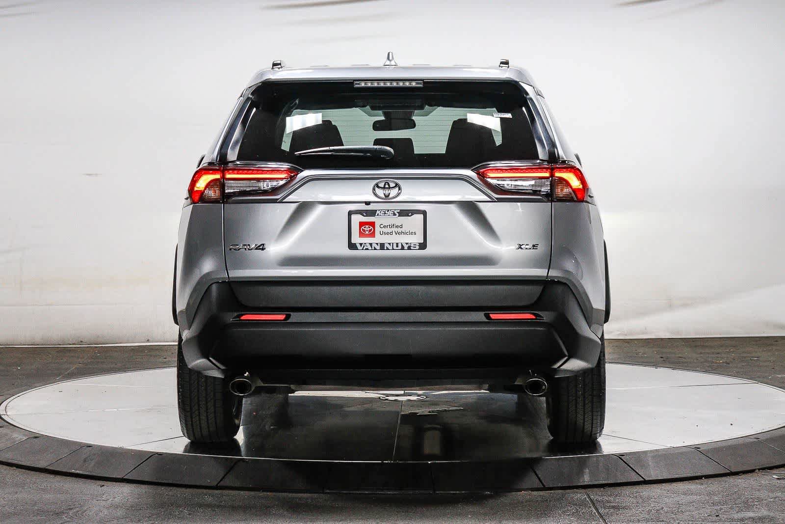 Certified 2024 Toyota RAV4 XLE FWD image 3