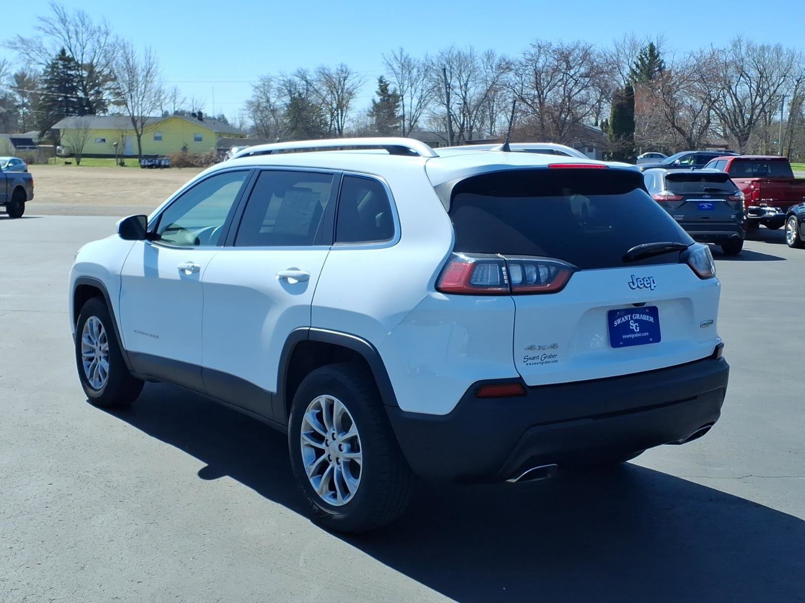Used 2021 Jeep Cherokee Latitude Lux AWD/4WD image 3