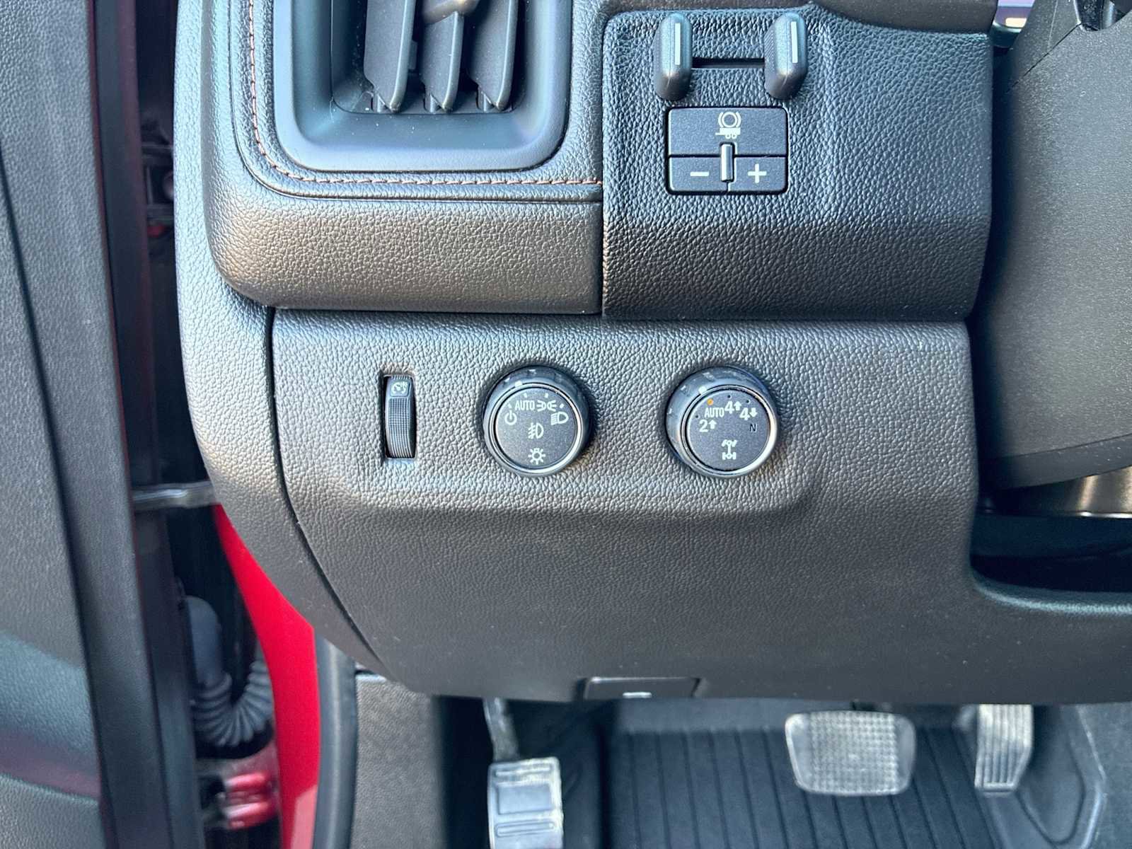 Used 2021 GMC Canyon AT4 w/ Trailering Package image 18