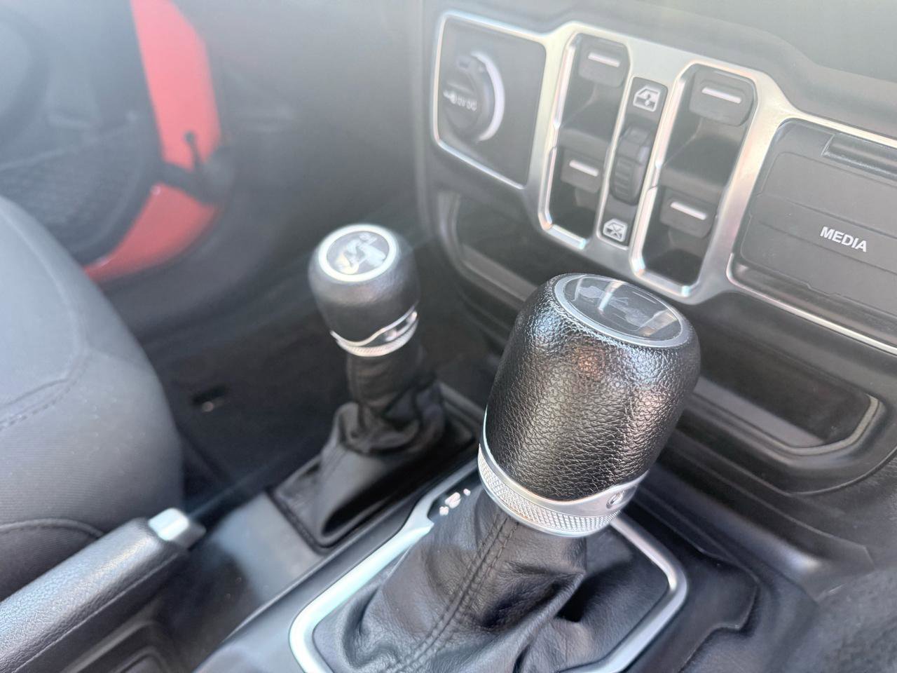 Used 2023 Jeep Wrangler Unlimited Sport image 21