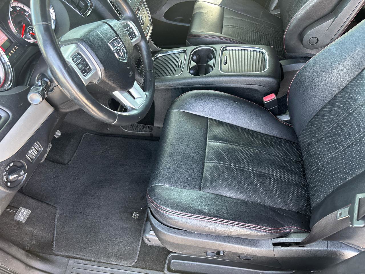 Used 2019 Dodge Grand Caravan GT image 13