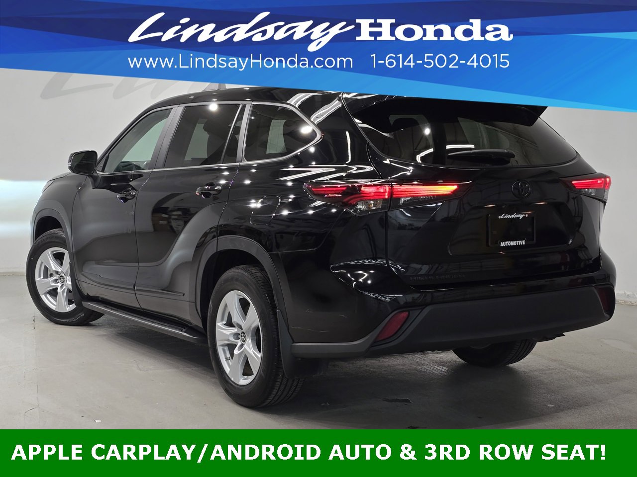 Used 2024 Toyota Highlander LE image 4