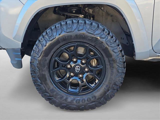 Used 2022 Toyota Tacoma SR5 image 23