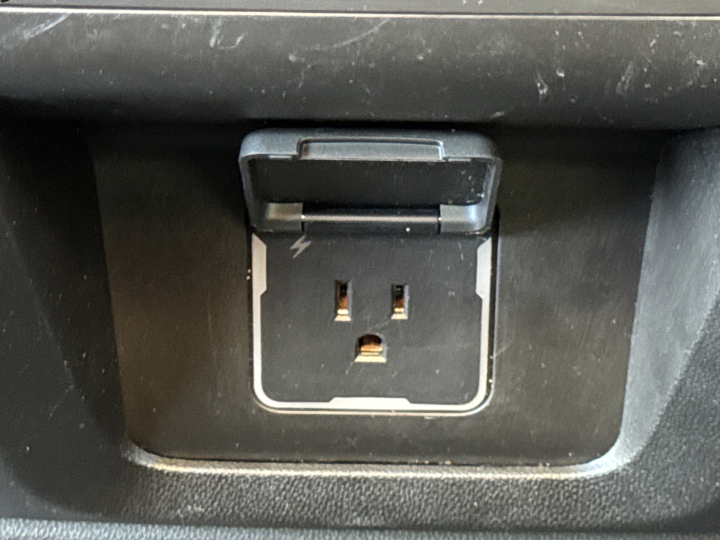 Used 2024 Chevrolet Tahoe Premier image 33