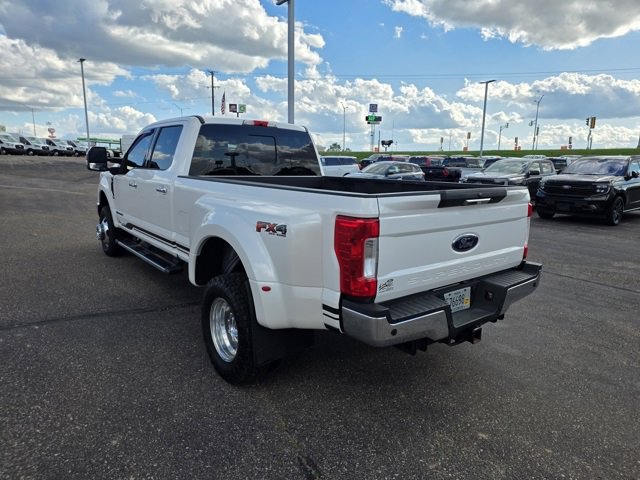 Used 2019 Ford F350 Lariat w/ Chrome Package image 5