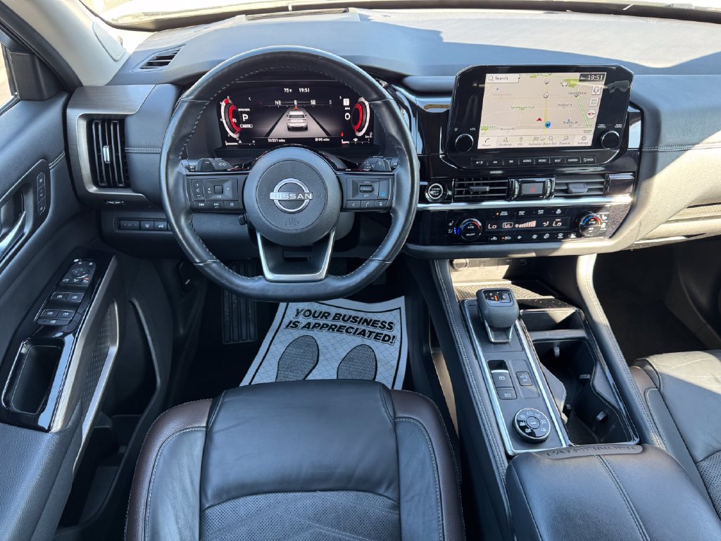 Used 2023 Nissan Pathfinder Platinum AWD/4WD image 22