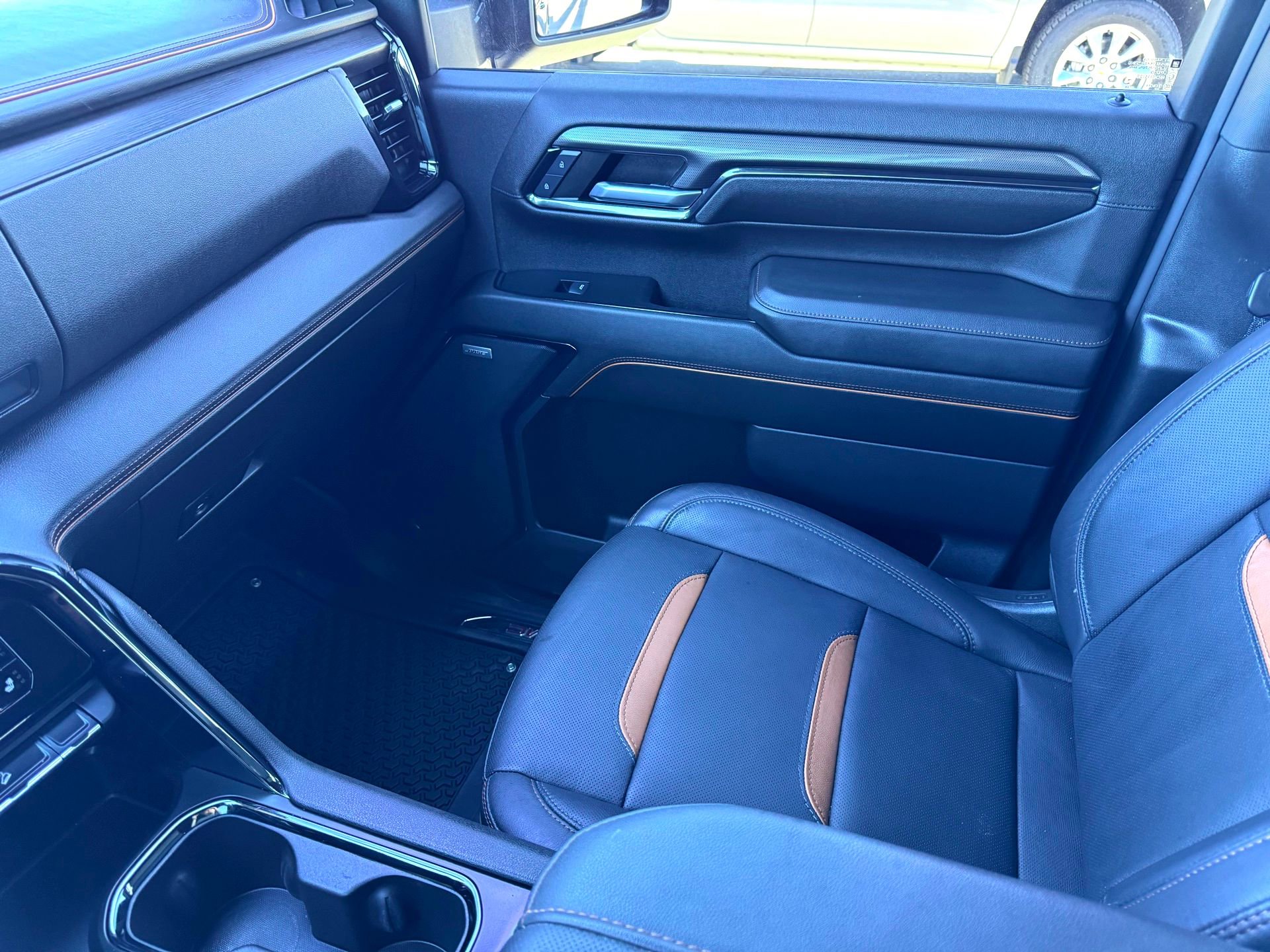 Used 2024 GMC Sierra 3500 AT4 w/ AT4 Premium Plus Package image 35