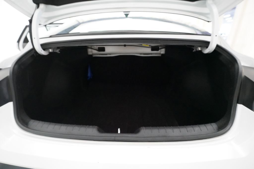Used 2024 Hyundai Elantra SEL FWD image 10