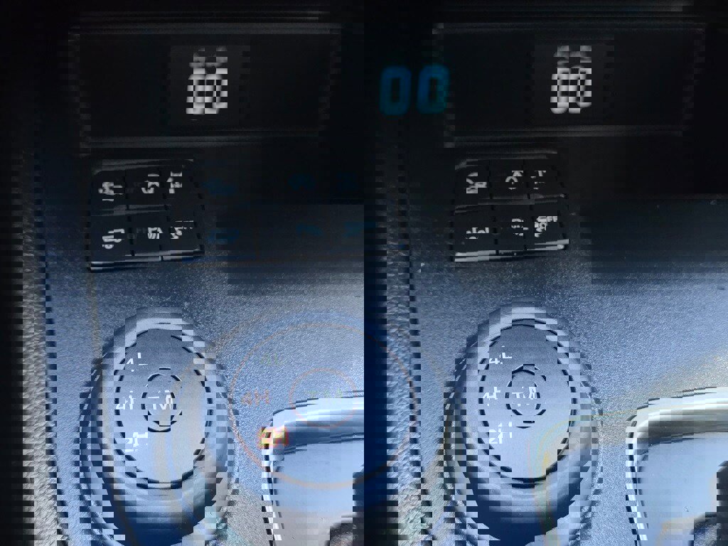 Used 2021 Ford Ranger Lariat w/ FX4 Off-Road Package image 17