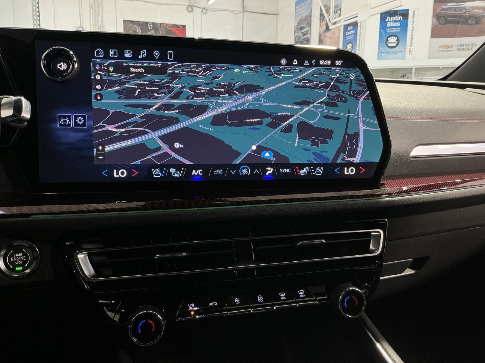 New 2026 Chevrolet Traverse RS w/ LPO, Floor Liner Package FWD image 21
