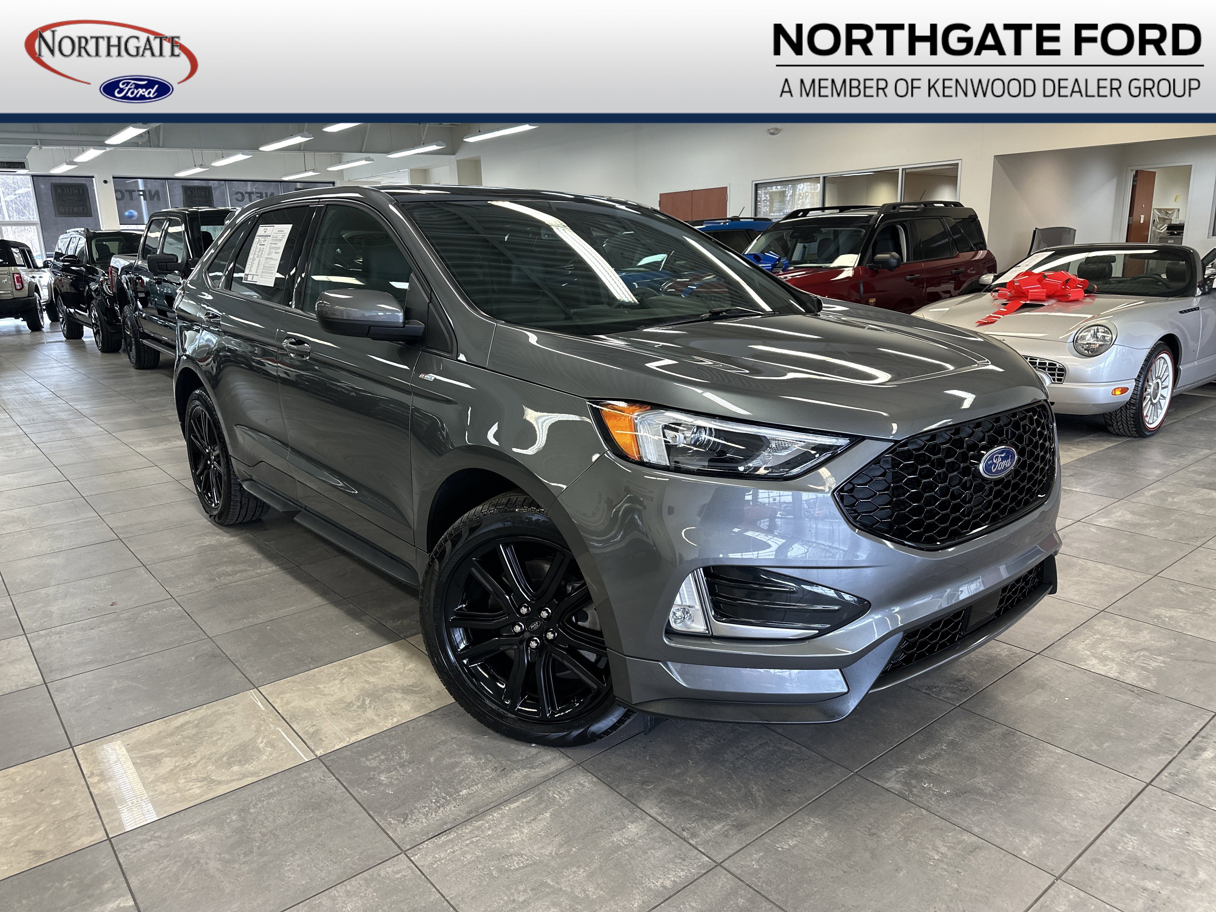 Used 2024 Ford Edge ST-Line image 1