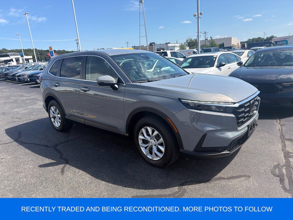 Used 2025 Honda CR-V LX image 1