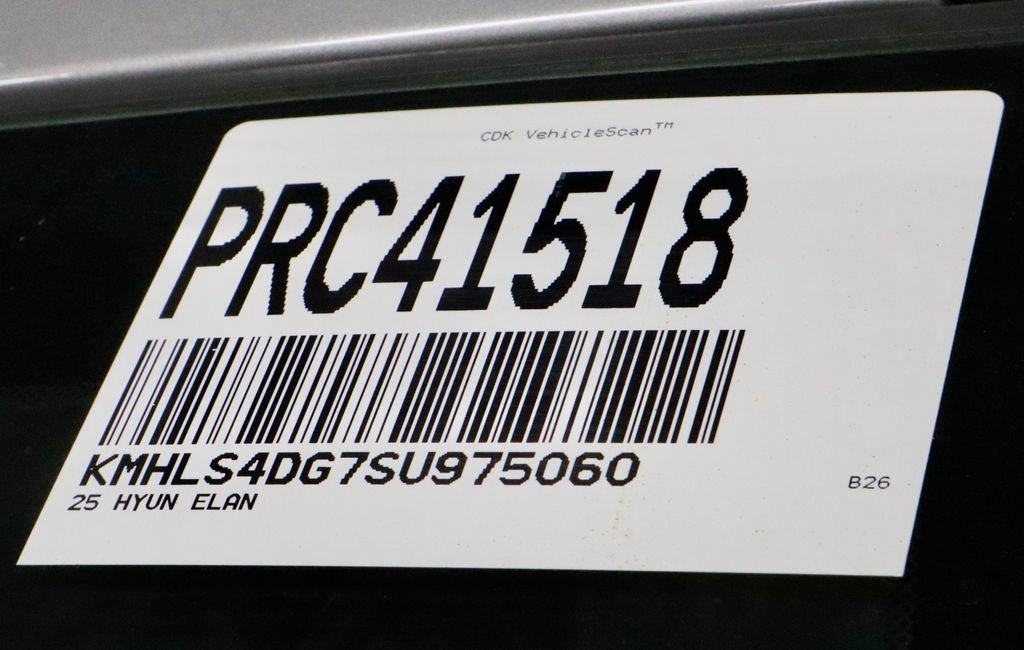 Certified 2025 Hyundai Elantra SEL image 37