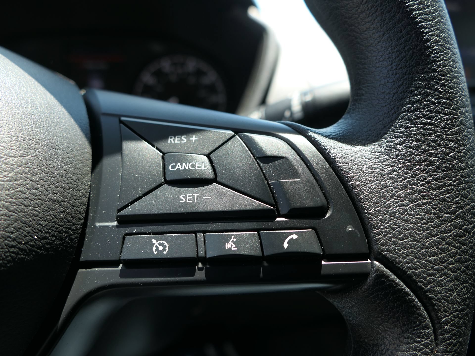 Used 2024 Nissan Altima 2.5 S FWD image 16