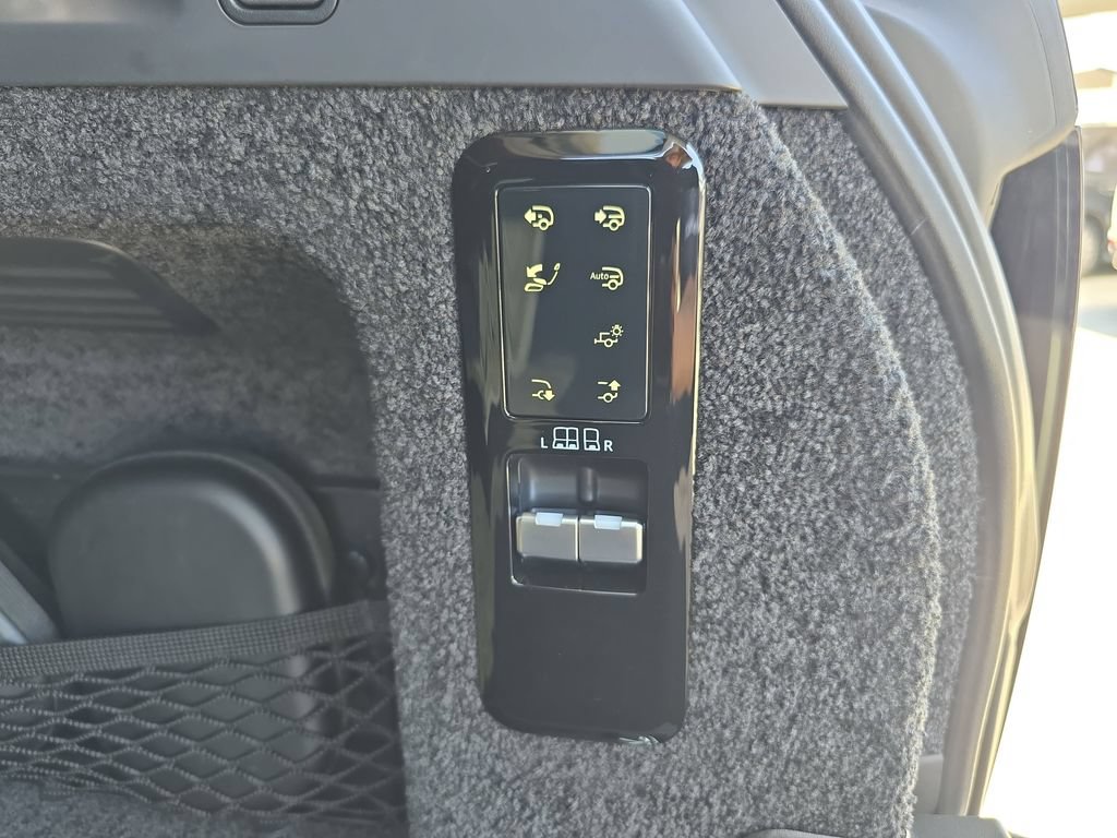 Certified 2023 Land Rover Range Rover Autobiography AWD/4WD image 14
