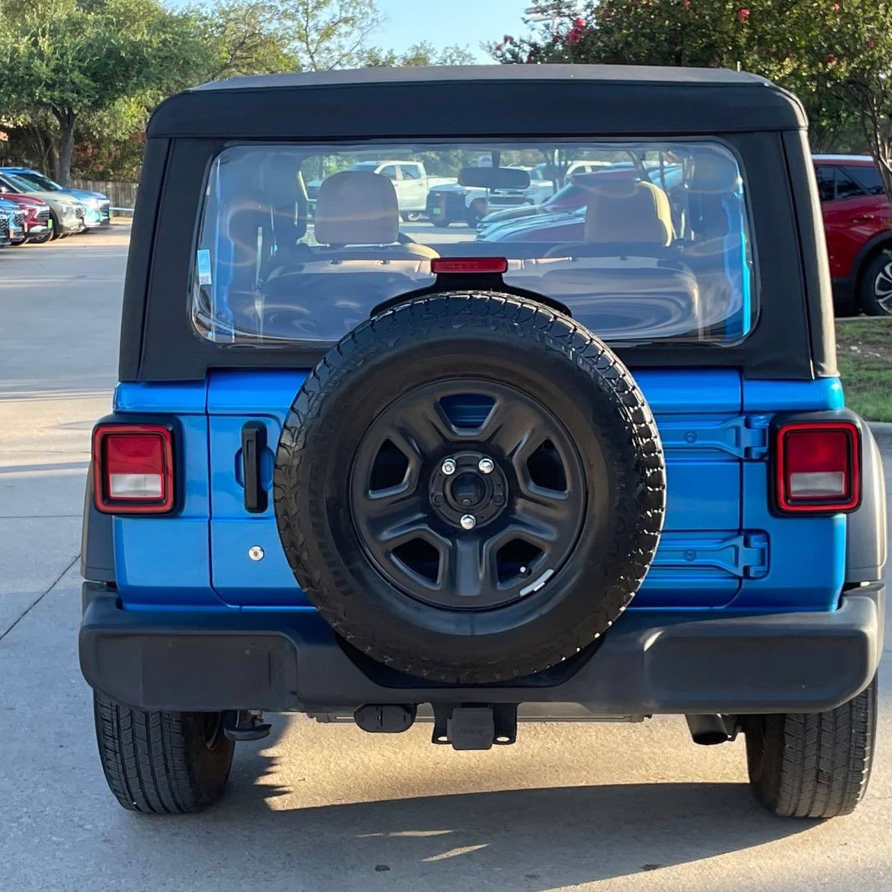 Used 2023 Jeep Wrangler Sport AWD/4WD image 5