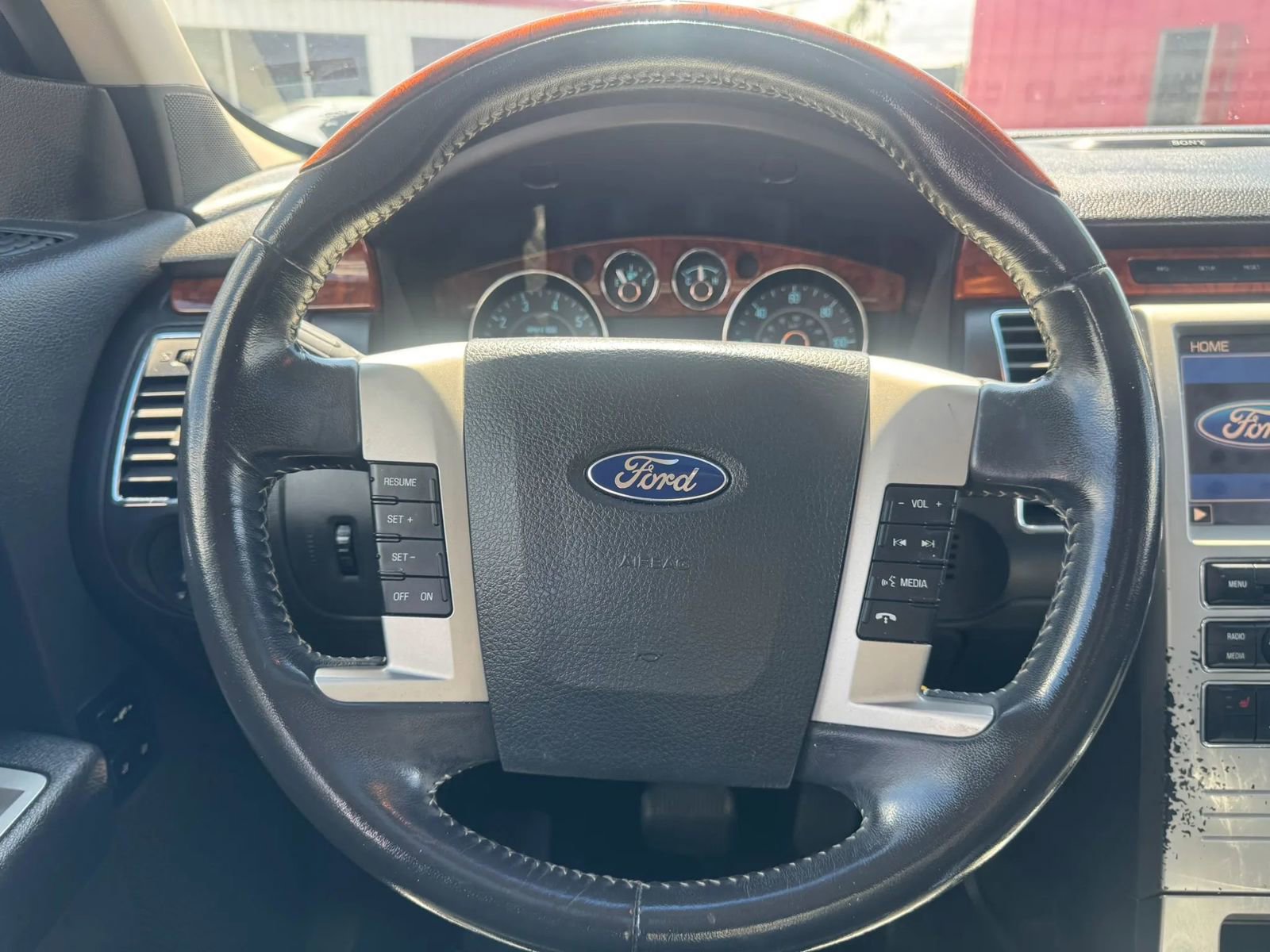 Used 2011 Ford Flex Limited FWD image 34