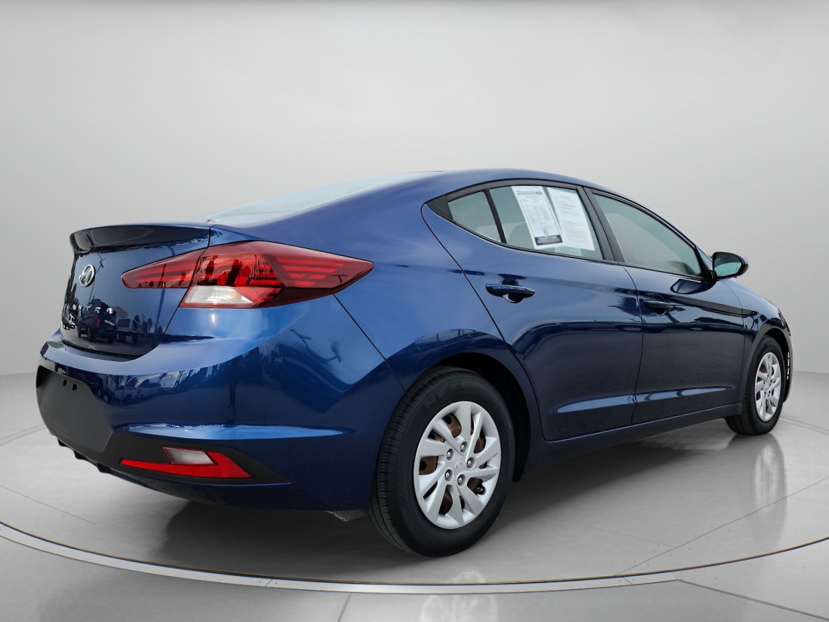 Used 2019 Hyundai Elantra SE FWD image 3