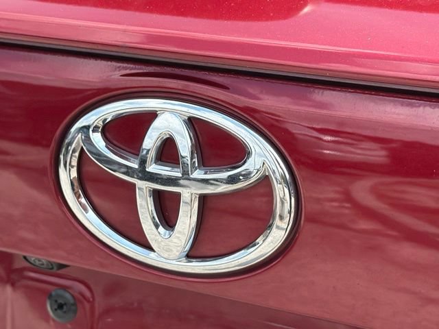 Used 2025 Toyota RAV4 XLE FWD image 14
