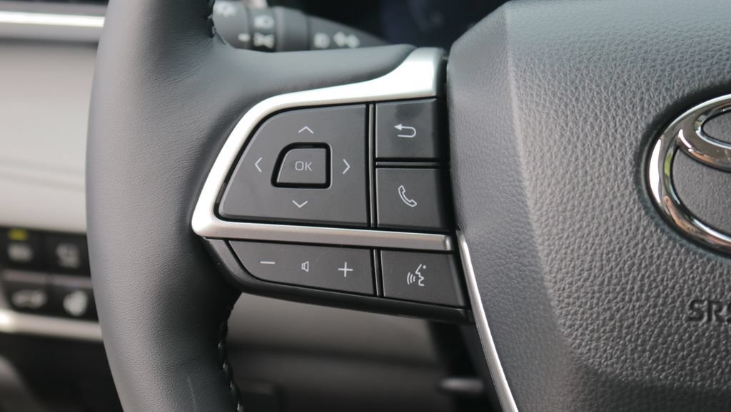 New 2026 Toyota Highlander Platinum AWD/4WD image 21