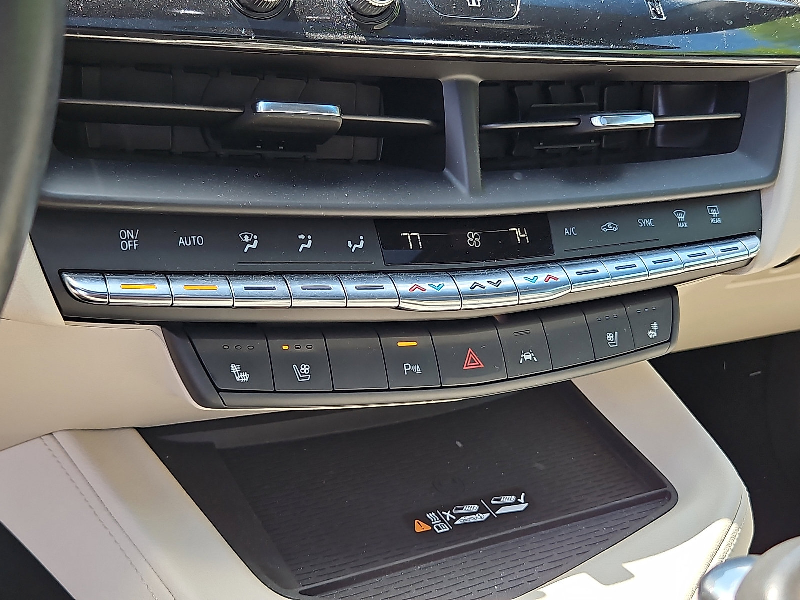 Used 2020 Cadillac CT4 Premium Luxury AWD/4WD image 16