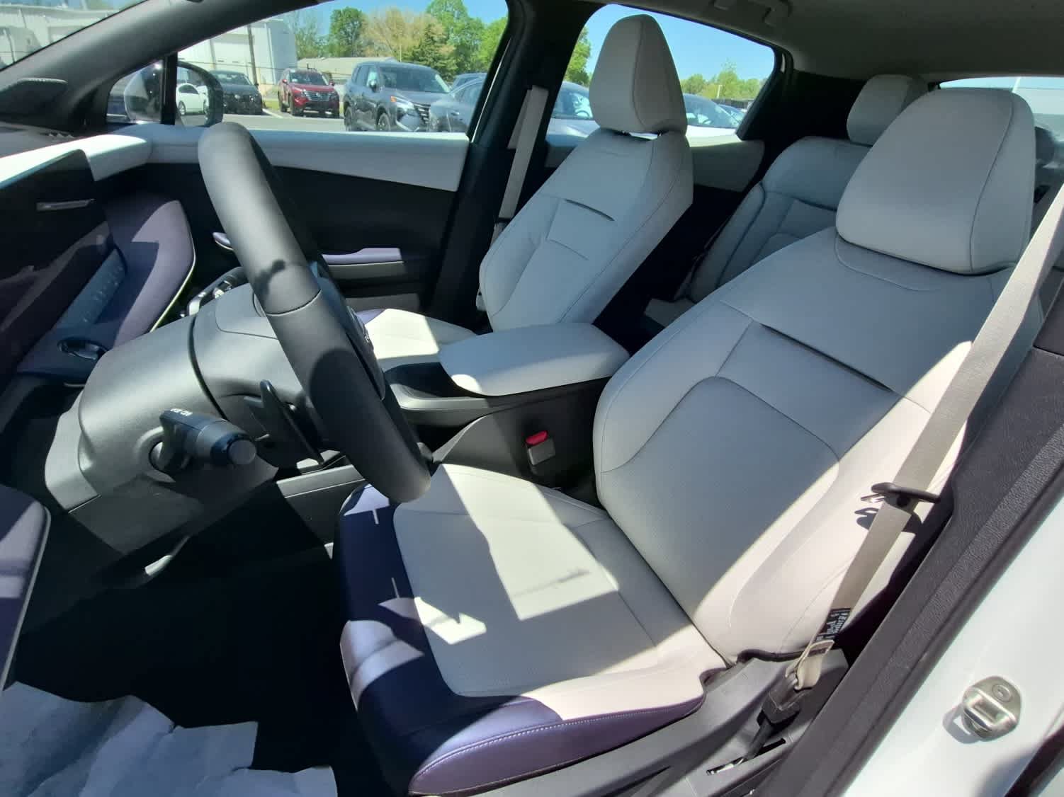 New 2026 Nissan Leaf SV+ w/ Floor Mat Package (SV+) FWD image 10