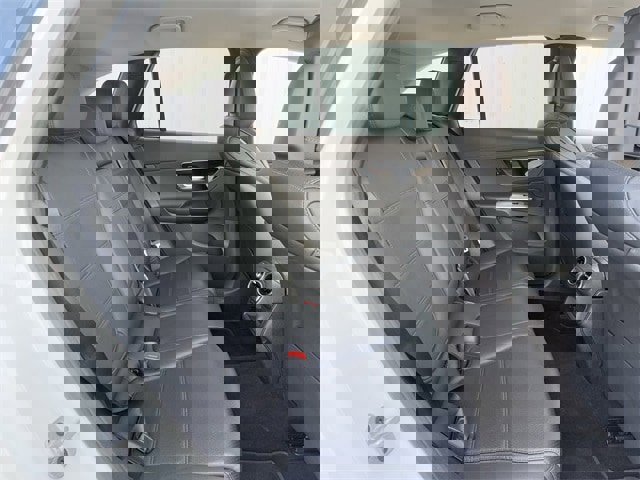 Used 2024 Mercedes-Benz GLC 300 image 28